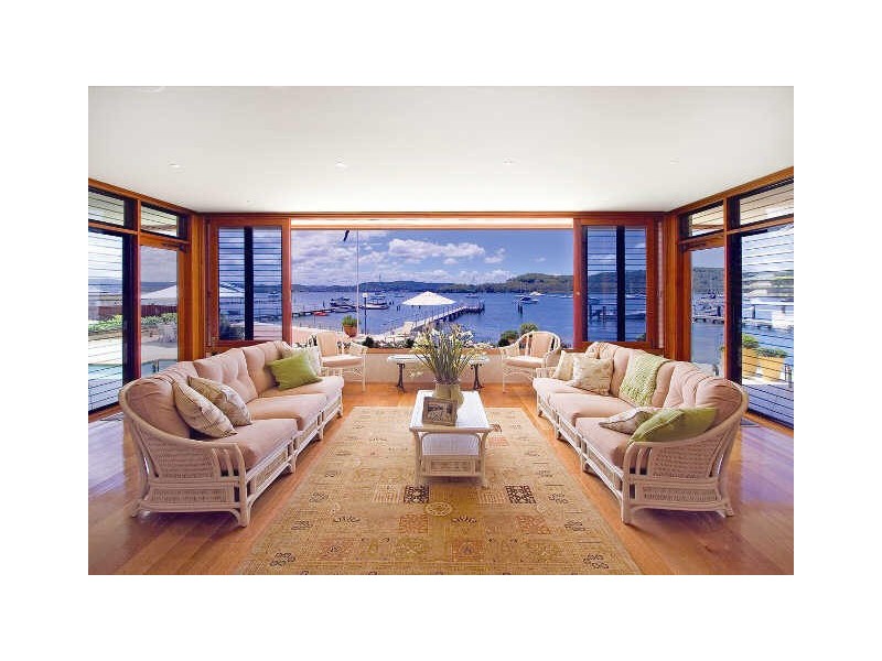 classic style living room