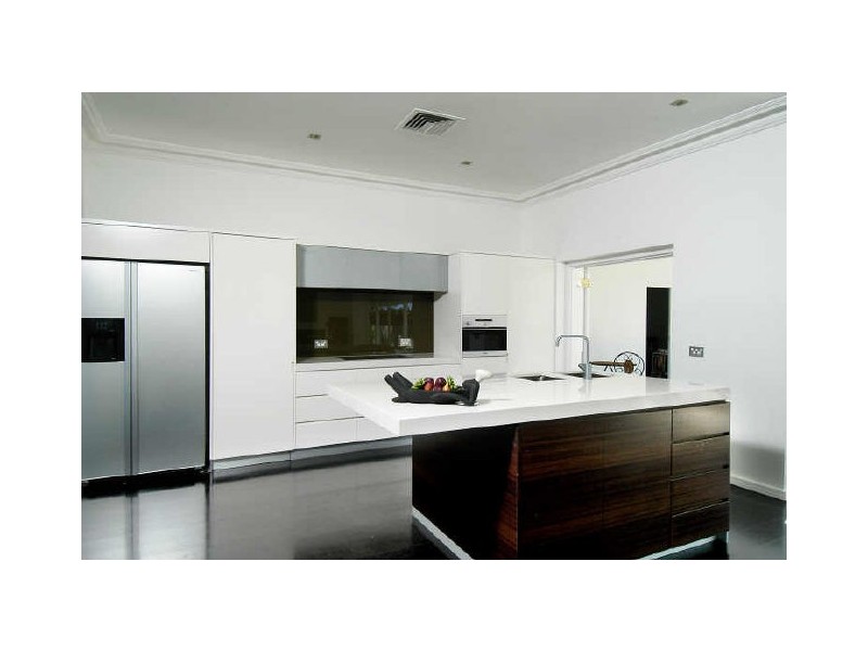 contemporary style kitchen