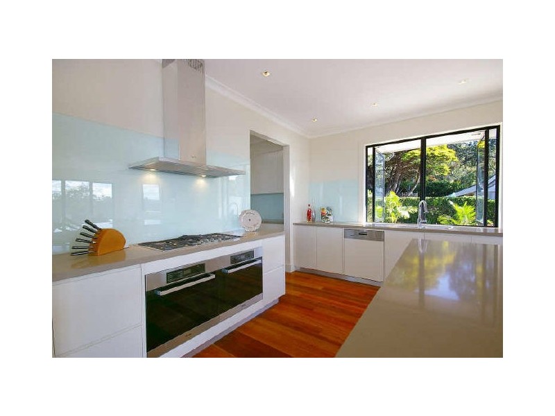 contemporary style kitchen