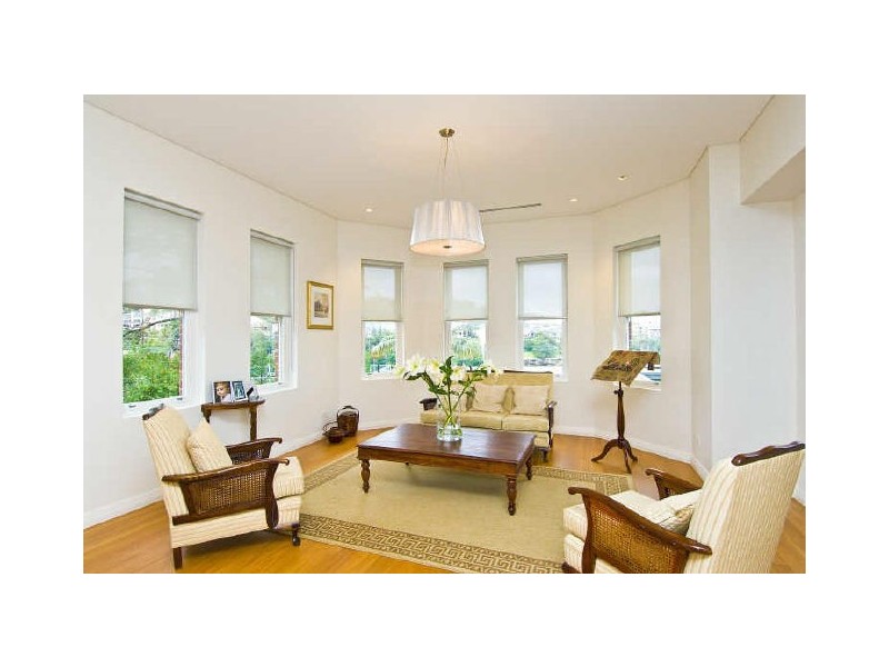 classic style living room