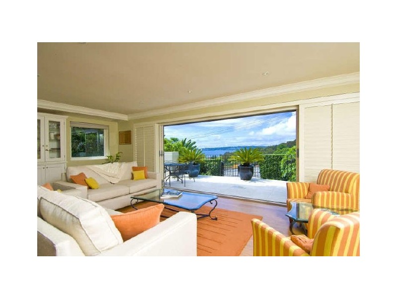 classic style living room