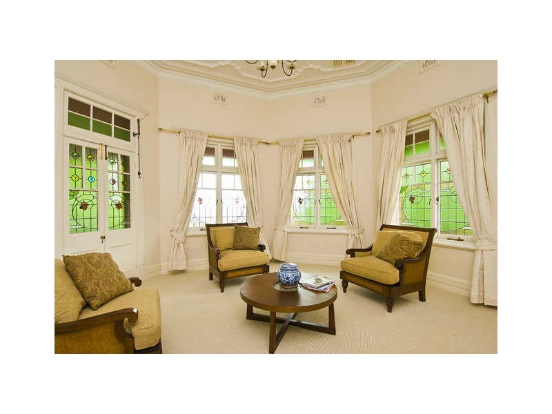 classic style living room