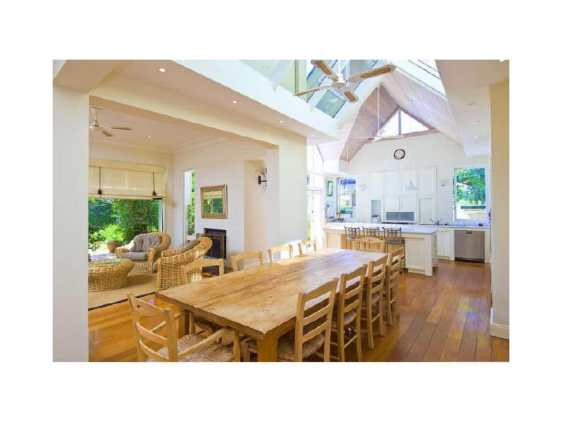 country style style dining room