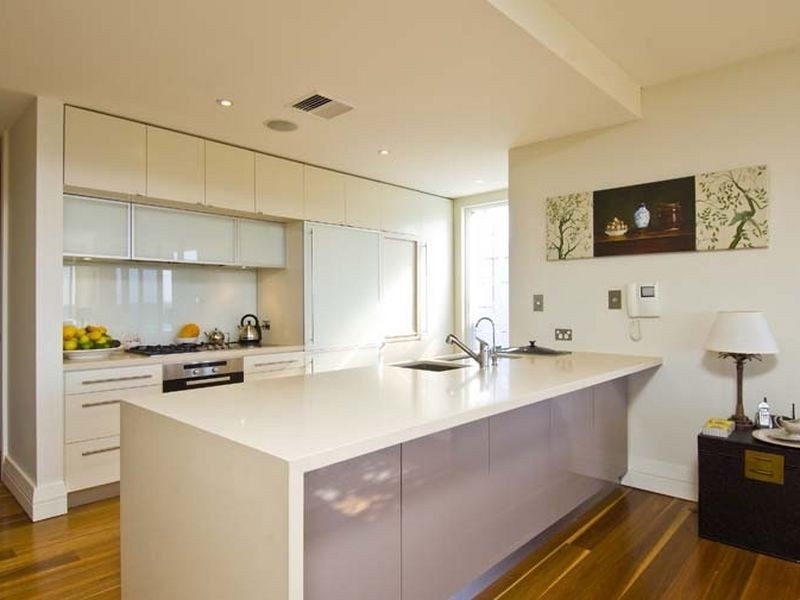 contemporary style kitchen