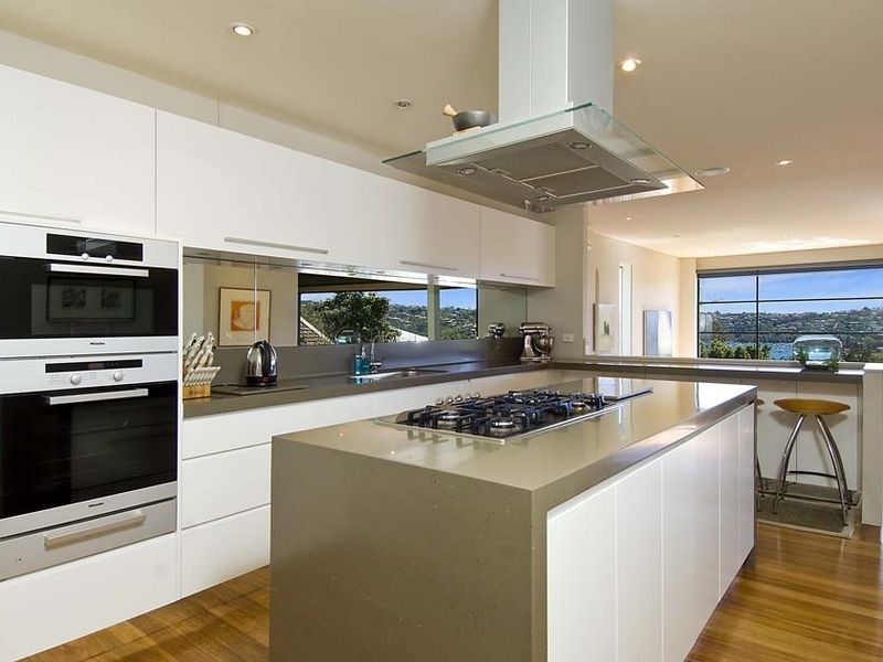 contemporary style kitchen