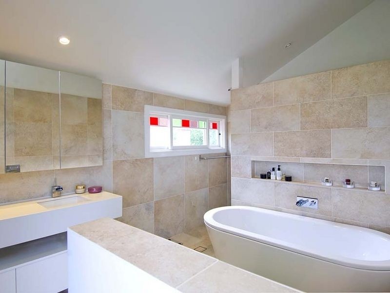 contemporary style bathroom