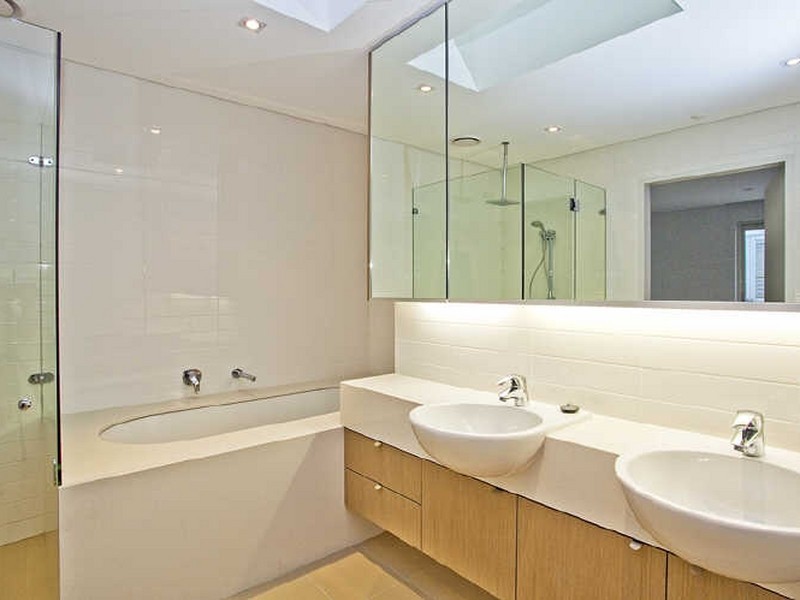 contemporary style bathroom