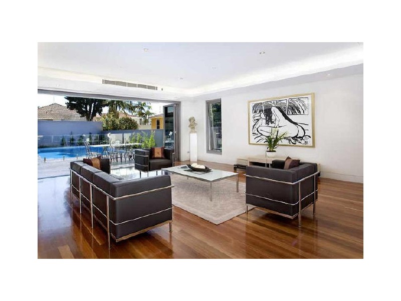 contemporary style living room