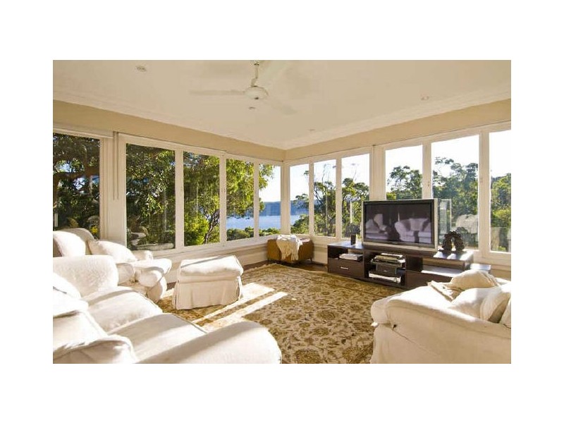classic style living room