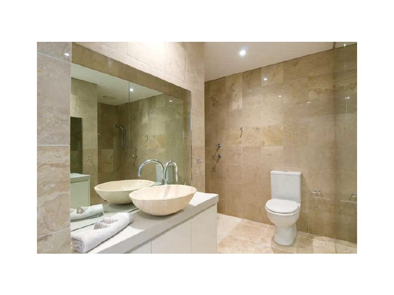 contemporary style bathroom