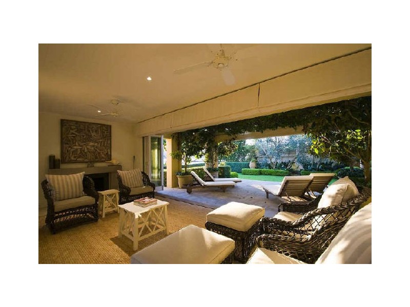 contemporary style living room