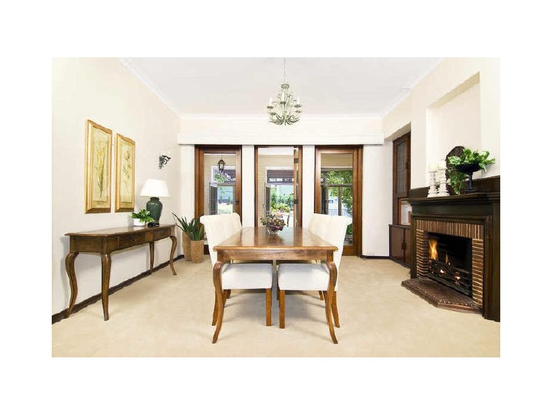 contemporary style dining room