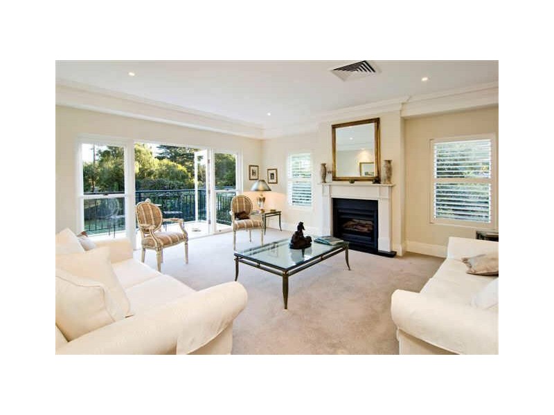 classic style living room