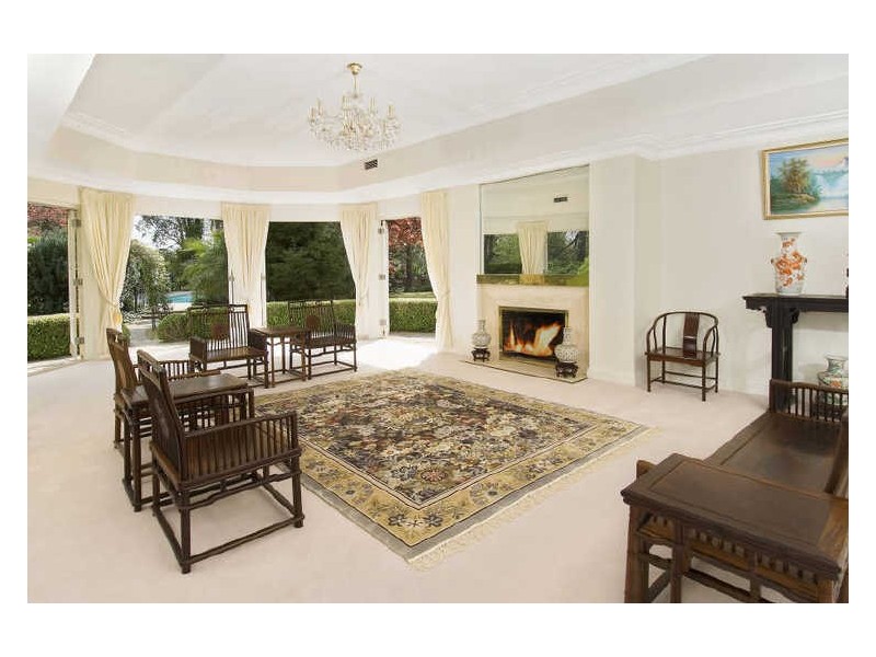 classic style living room