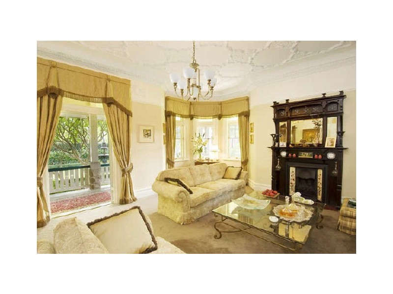 classic style living room