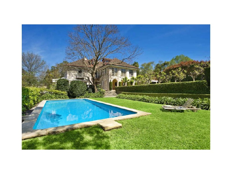 classic & elegant garden style landscape