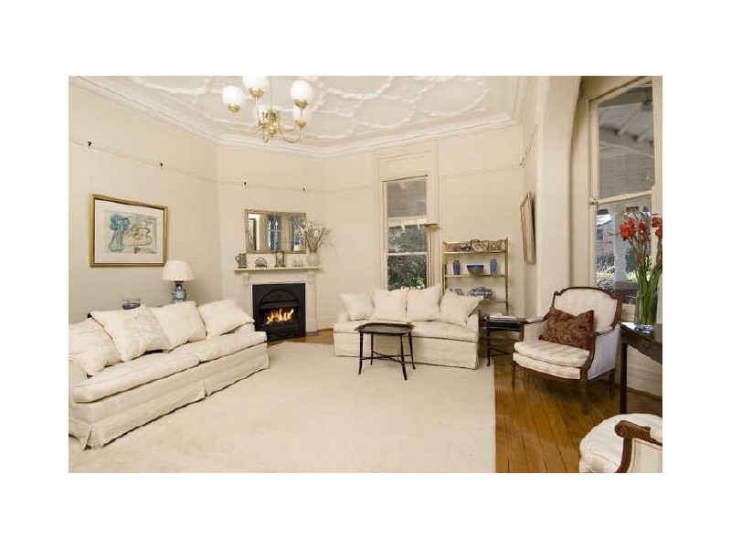 classic style living room