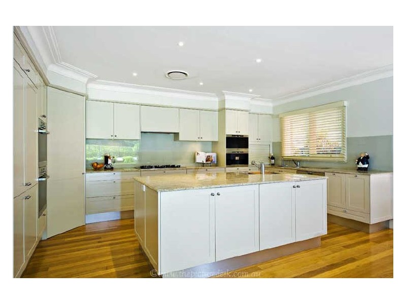 contemporary style kitchen