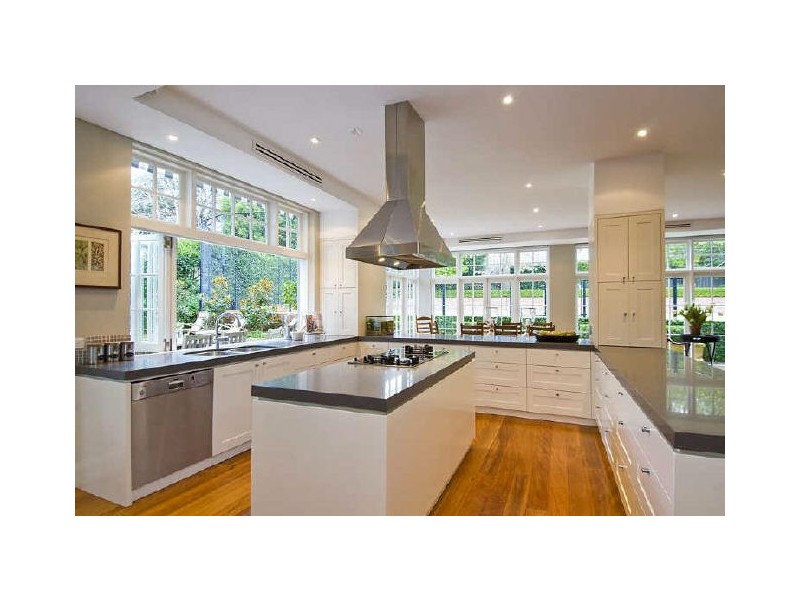 classic style kitchen