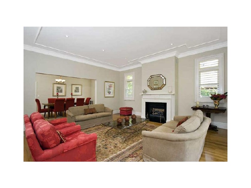 classic style living room