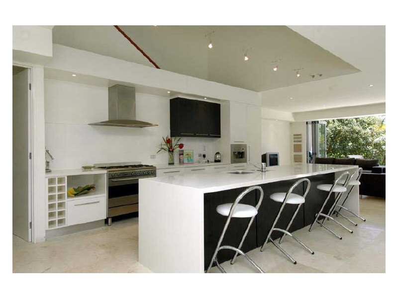 contemporary style kitchen