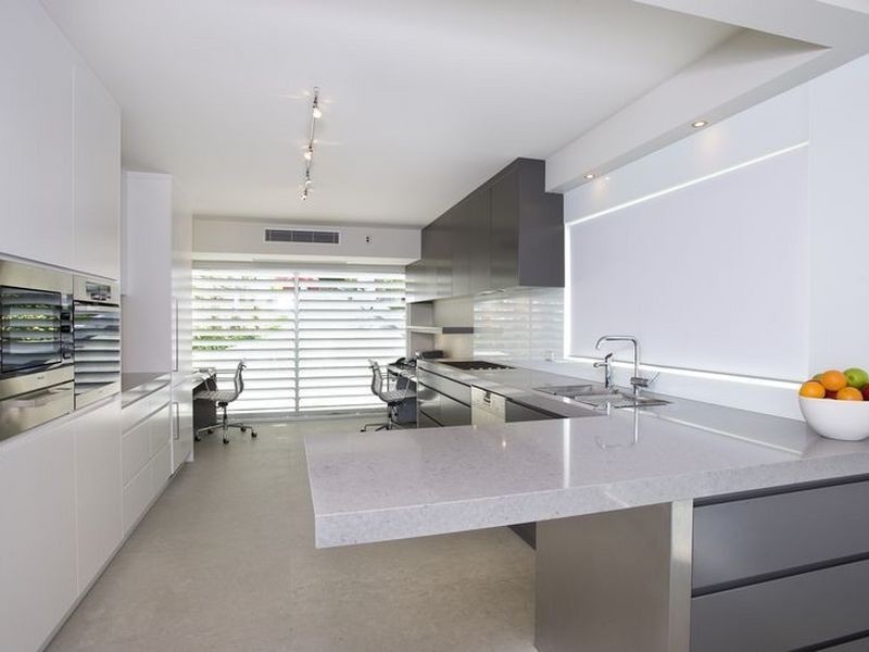 contemporary style kitchen