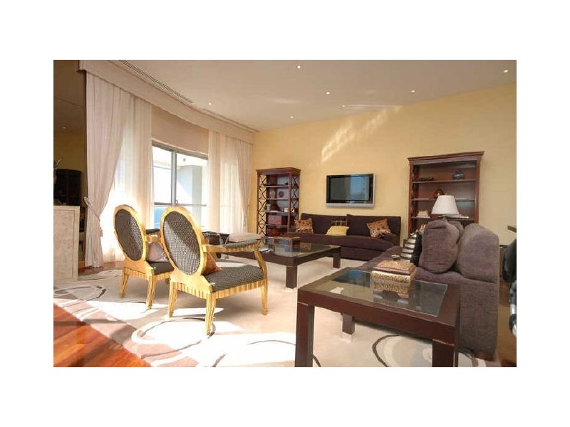 classic style living room