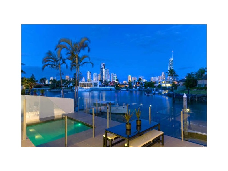 waterfront garden style landscape