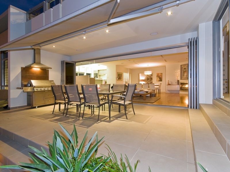 contemporary style dining room