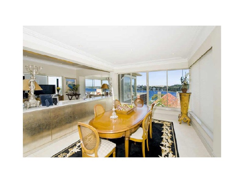 classic style dining room