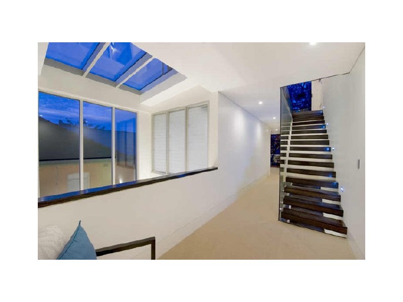 contemporary style kitchen