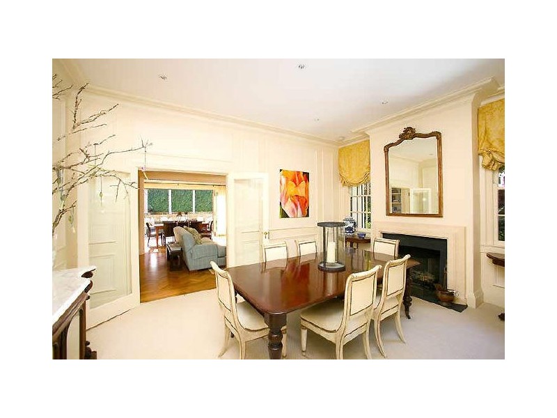 classic style dining room