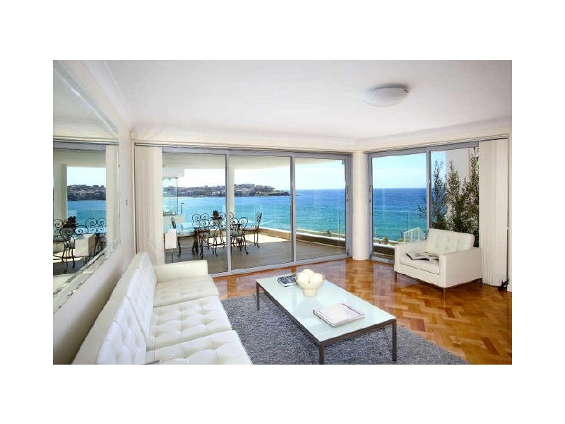 contemporary style living room