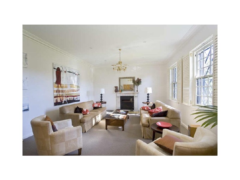 classic style living room