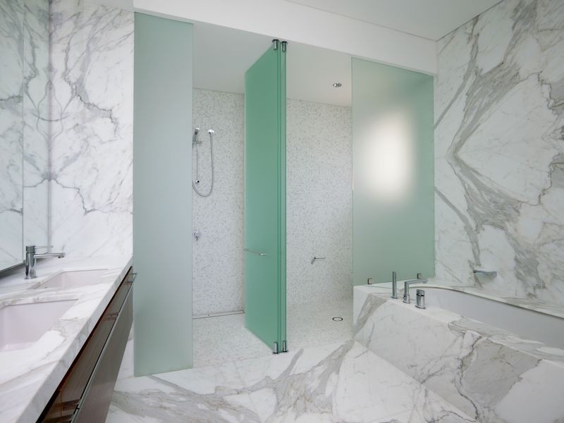 contemporary style bathroom