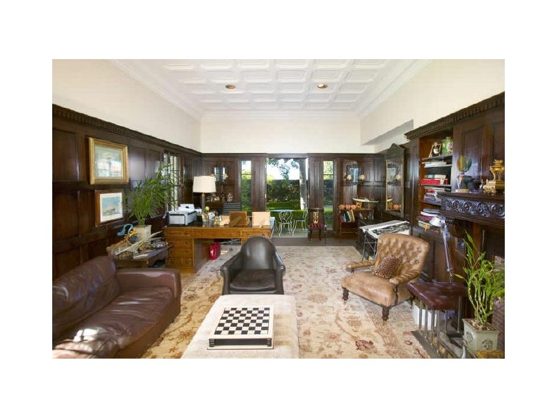 classic style living room