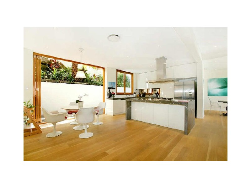 contemporary style kitchen