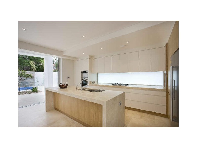 contemporary style kitchen