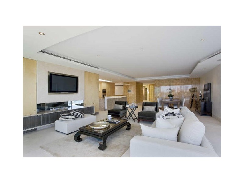 classic style living room