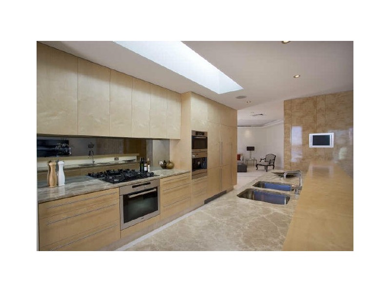 classic style kitchen