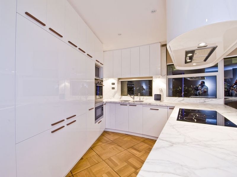 contemporary style kitchen