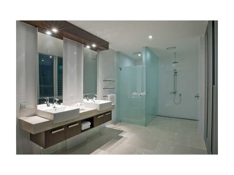 contemporary style bathroom