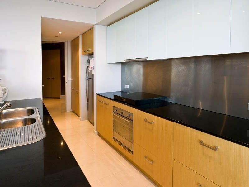 contemporary style kitchen