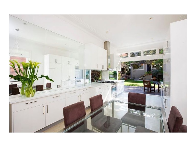 contemporary style kitchen