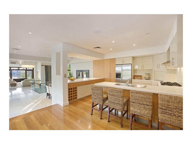 contemporary style kitchen