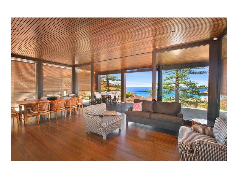 beach style style living room