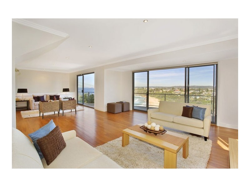 contemporary style living room