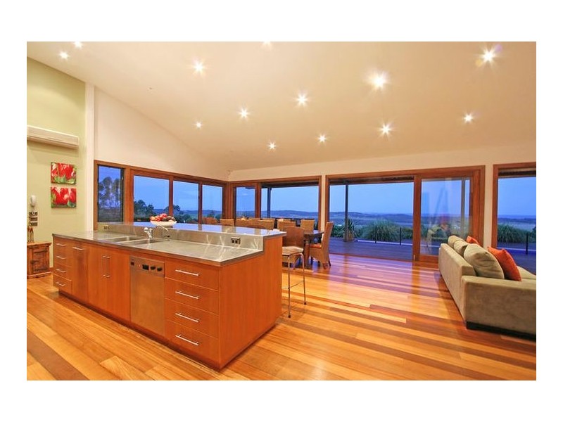 classic style kitchen