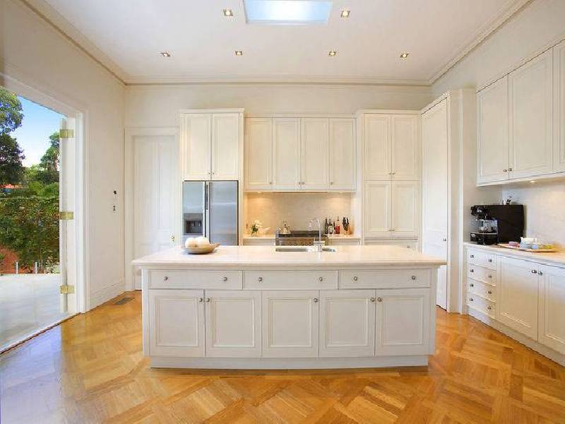 classic style kitchen