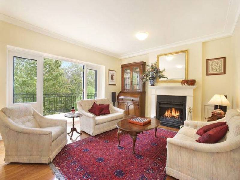 classic style living room